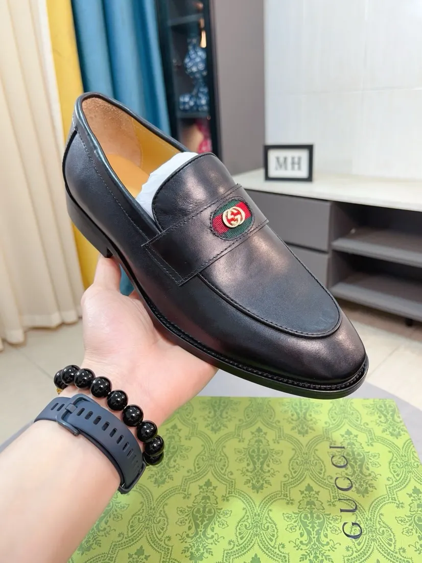 Men's Men's Shoes 💰458🌹🌹【GUCCI】The most popular classic Gucci leather shoes. Synchronized with the official website, the upper is made of Italian open-edge pig ostrich pattern➕cow leather lining, with unique brand and unique craftsmanship. Highlighting the hot style of the new year. Stop hesitating, stop wandering, get it now. Number: 38--44, 45 46 can be customized
